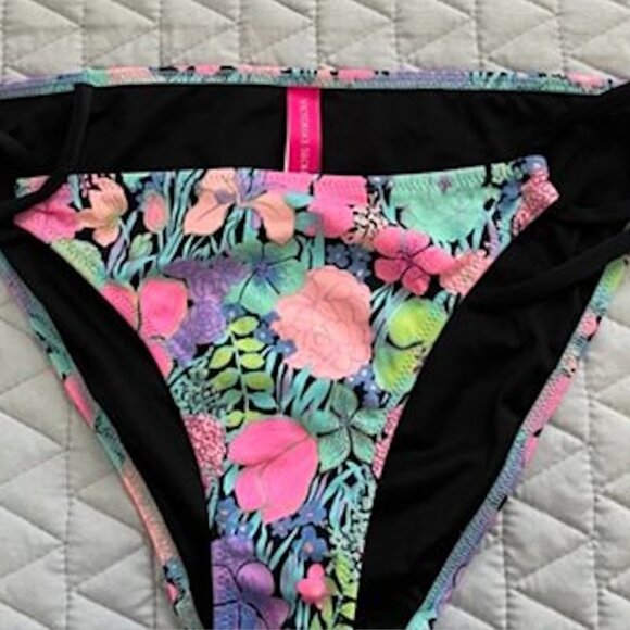 COPY - Victoria's Secret  Small Bikini Bottom - New without tags - Picture 1 of 2